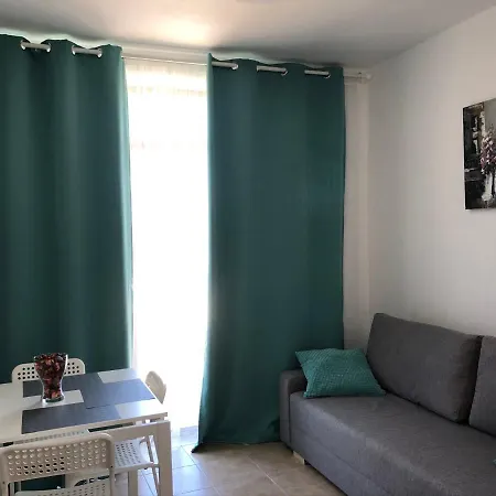 Neo Lägenhetshotell Saturn