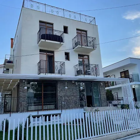 Aparthotel Neo Saturn